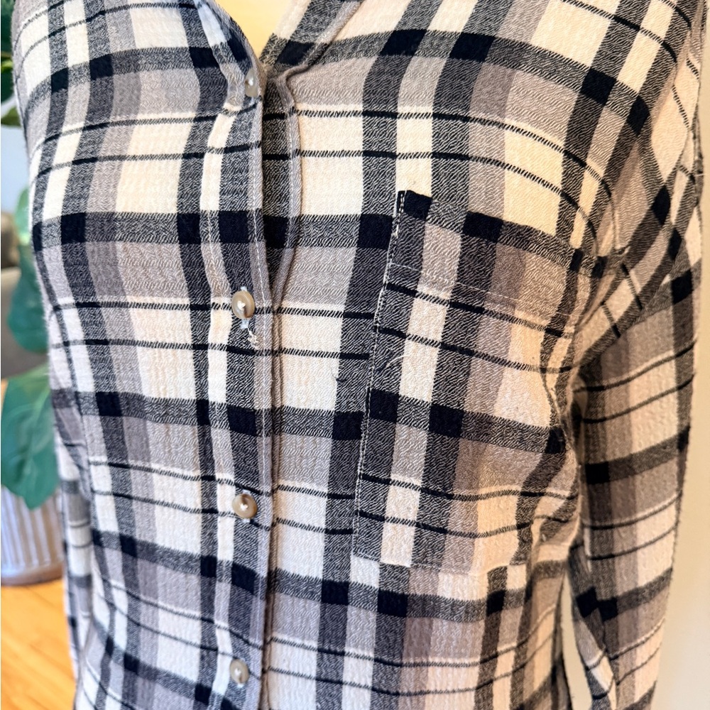 Anthropologie Plaid Button-Up Shirt - Picture 4 of 5